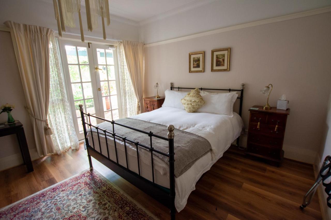 Rosebridge House Bed & Breakfast Adult Retreat Gooseberry Hill Esterno foto