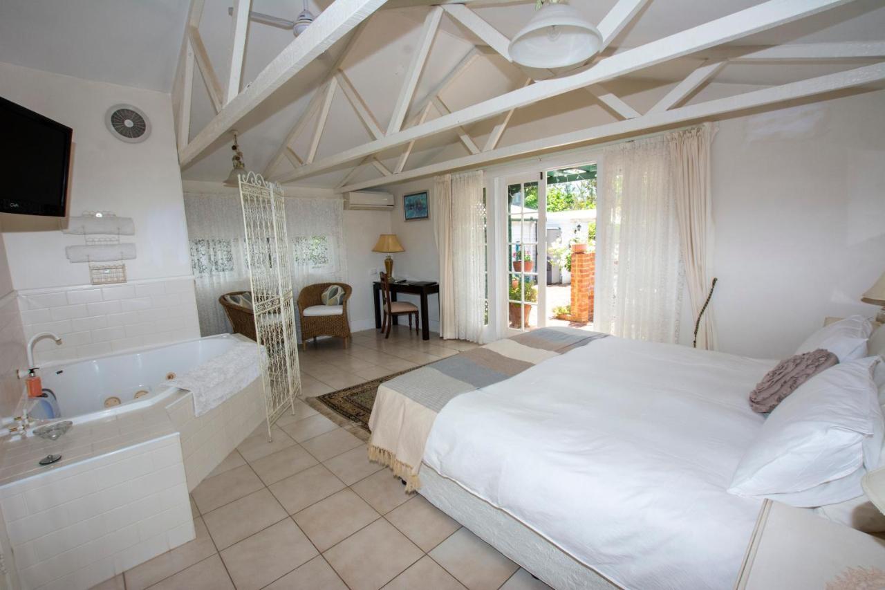 Rosebridge House Bed & Breakfast Adult Retreat Gooseberry Hill Esterno foto