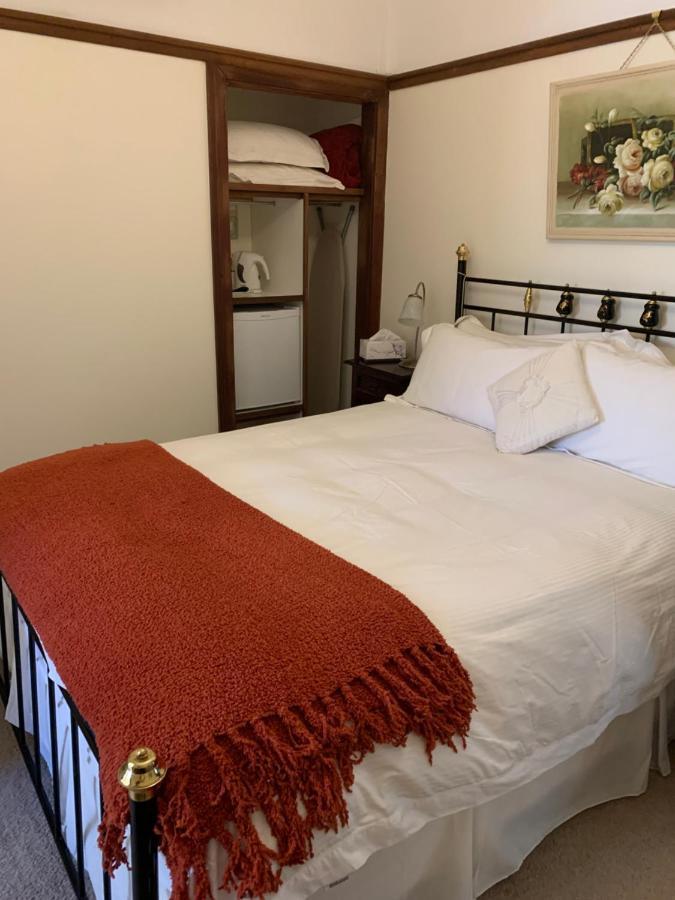 Rosebridge House Bed & Breakfast Adult Retreat Gooseberry Hill Esterno foto