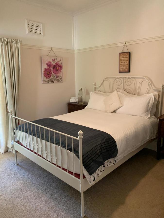 Rosebridge House Bed & Breakfast Adult Retreat Gooseberry Hill Esterno foto