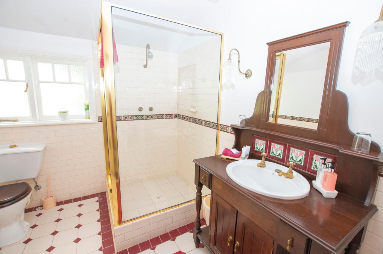 Rosebridge House Bed & Breakfast Adult Retreat Gooseberry Hill Esterno foto