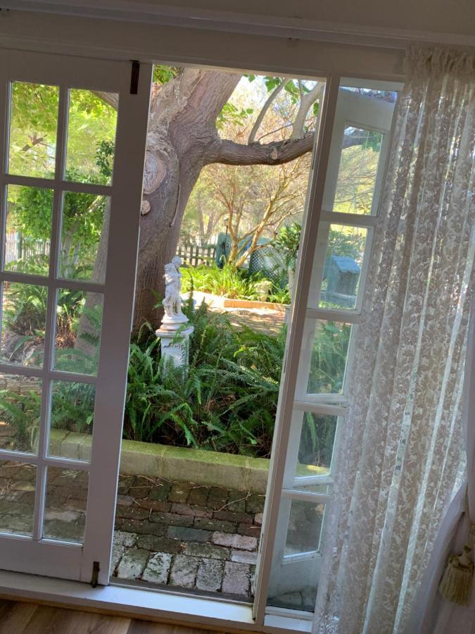 Rosebridge House Bed & Breakfast Adult Retreat Gooseberry Hill Esterno foto