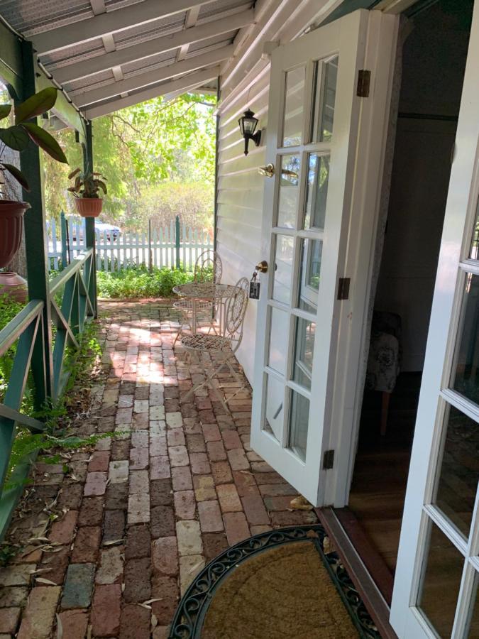 Rosebridge House Bed & Breakfast Adult Retreat Gooseberry Hill Esterno foto
