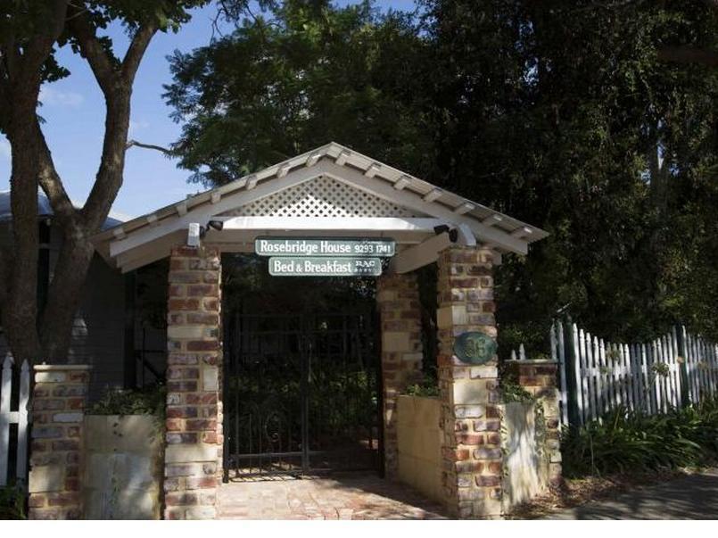 Rosebridge House Bed & Breakfast Adult Retreat Gooseberry Hill Esterno foto